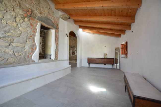 Casa singola in vendita a Albagiara
