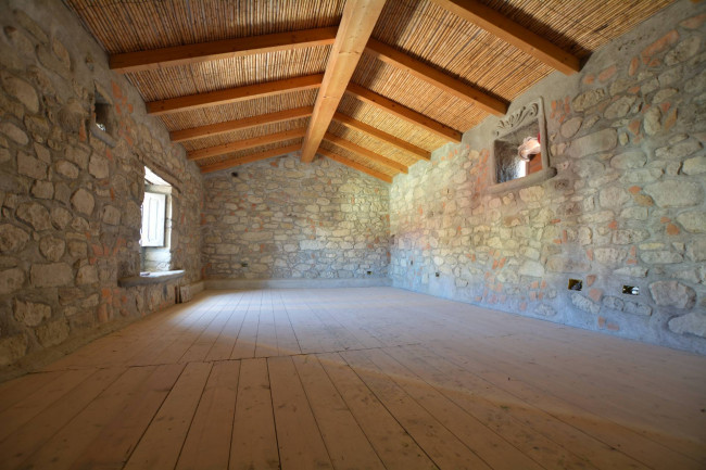 Casa singola in vendita a Albagiara