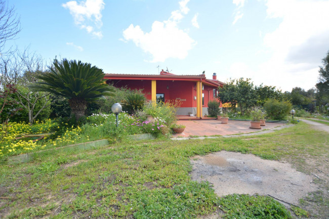 Villa in vendita a Assemini