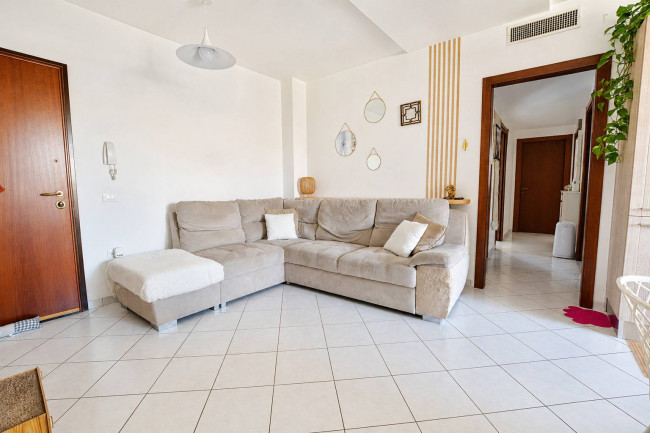 Appartamento in vendita a Elmas