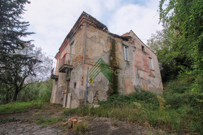 Casa singola in vendita a Teramo