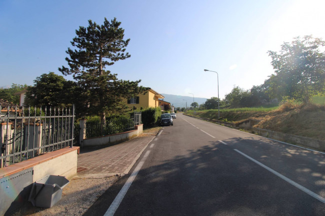 Casa singola in vendita a Montorio al Vomano
