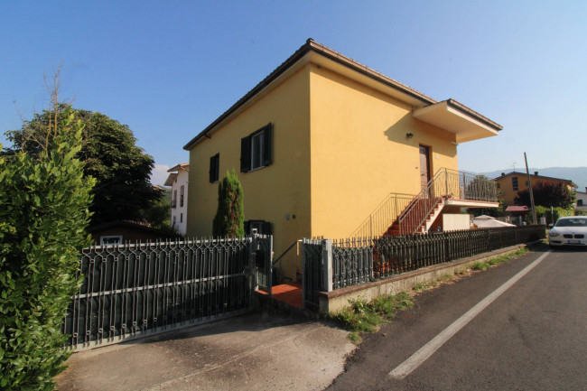 Casa singola in vendita a Montorio al Vomano