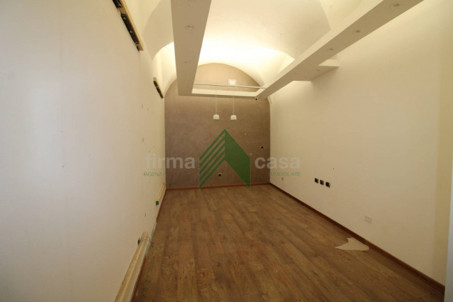 Locale commerciale in affitto a Teramo