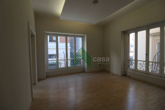 Locale commerciale in affitto a Teramo