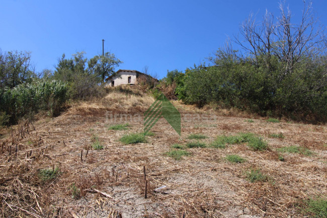 Rustico in vendita a Teramo