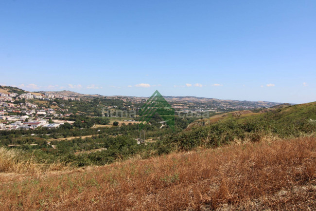 Rustico in vendita a Teramo