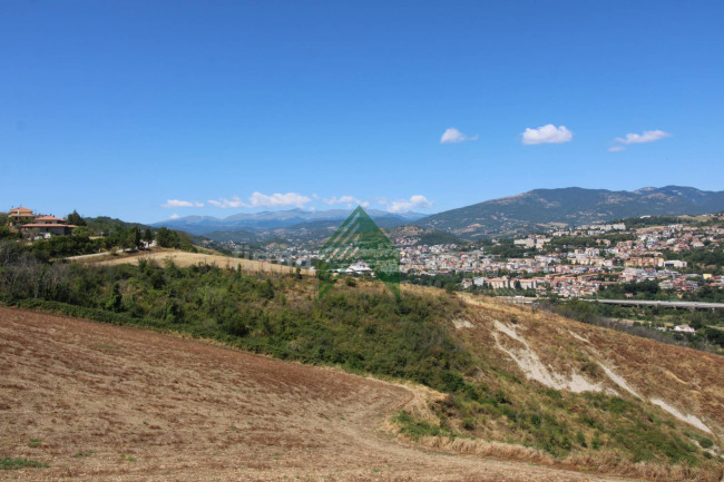 Rustico in vendita a Teramo