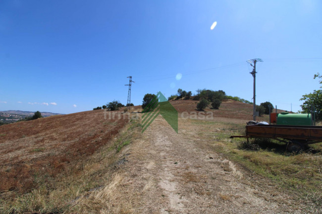Rustico in vendita a Teramo