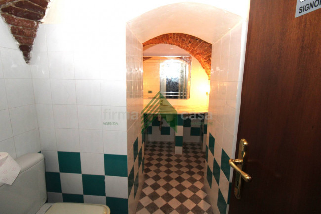 Locale commerciale in affitto a Teramo