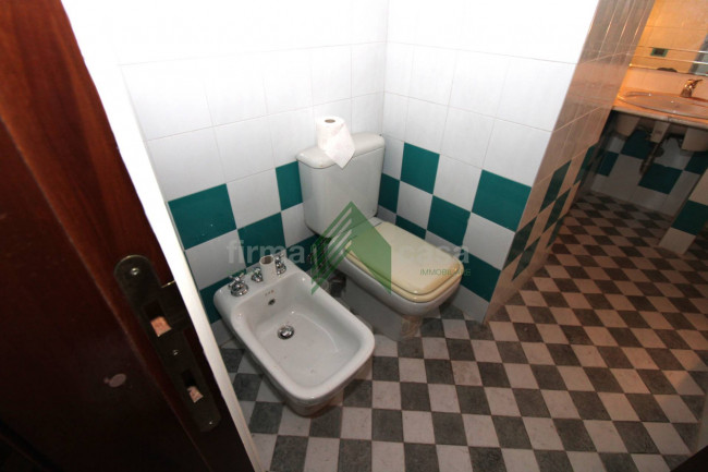 Locale commerciale in affitto a Teramo