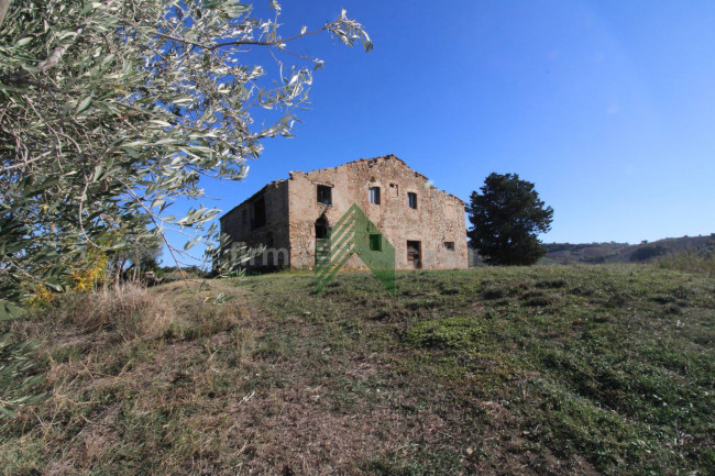 Rustico in vendita a Teramo