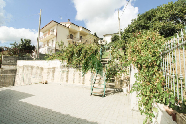 Casa singola in vendita a Civitella del Tronto