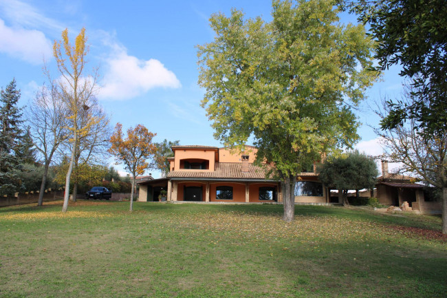 Villa in vendita a Campli