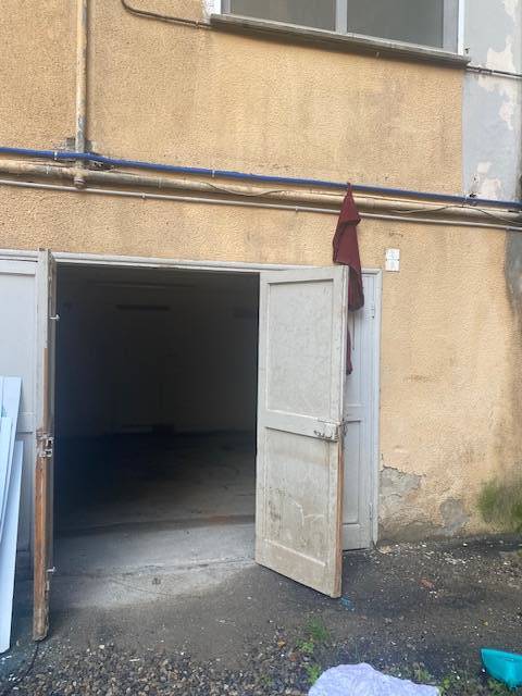 Garage/Box/Posto auto in vendita a Ventimiglia (IM)