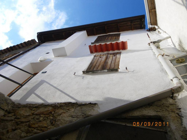 Casa indipendente in vendita a Ventimiglia (IM)