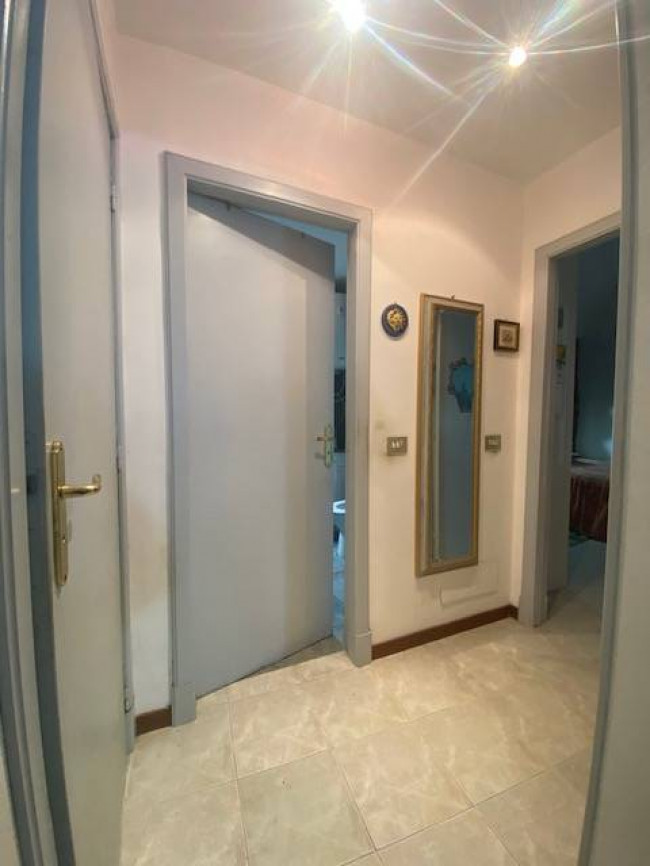 APPARTAMENTO CON INGRESSO INDIPENDENTE in vendita a Ventimiglia