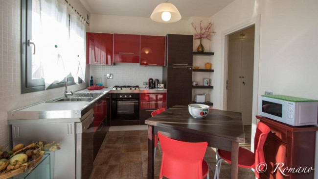 APPARTAMENTO CON INGRESSO INDIPENDENTE in vendita a Camporosso