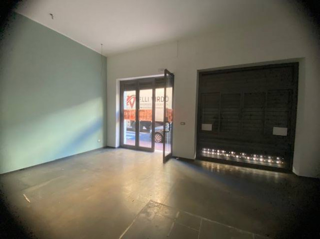 Attività commerciale in affitto a Ventimiglia