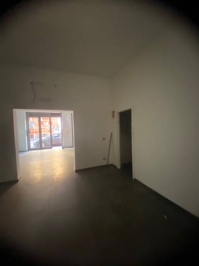 Attività commerciale in affitto a Ventimiglia