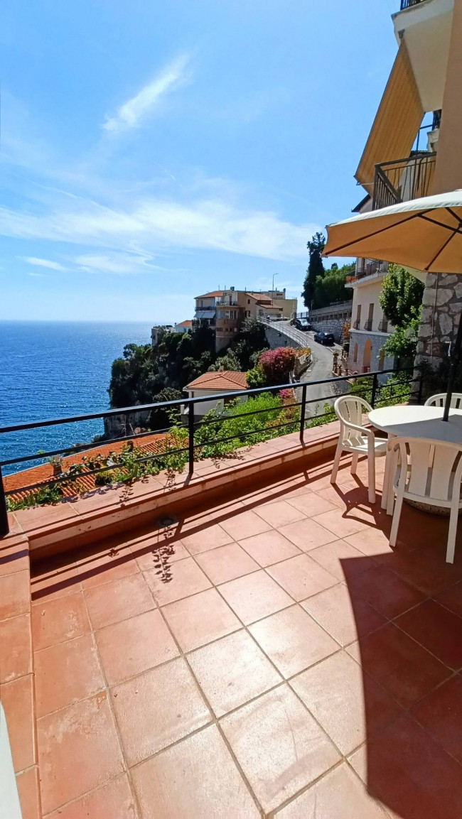 APPARTAMENTO CON INGRESSO INDIPENDENTE in affitto a Ventimiglia
