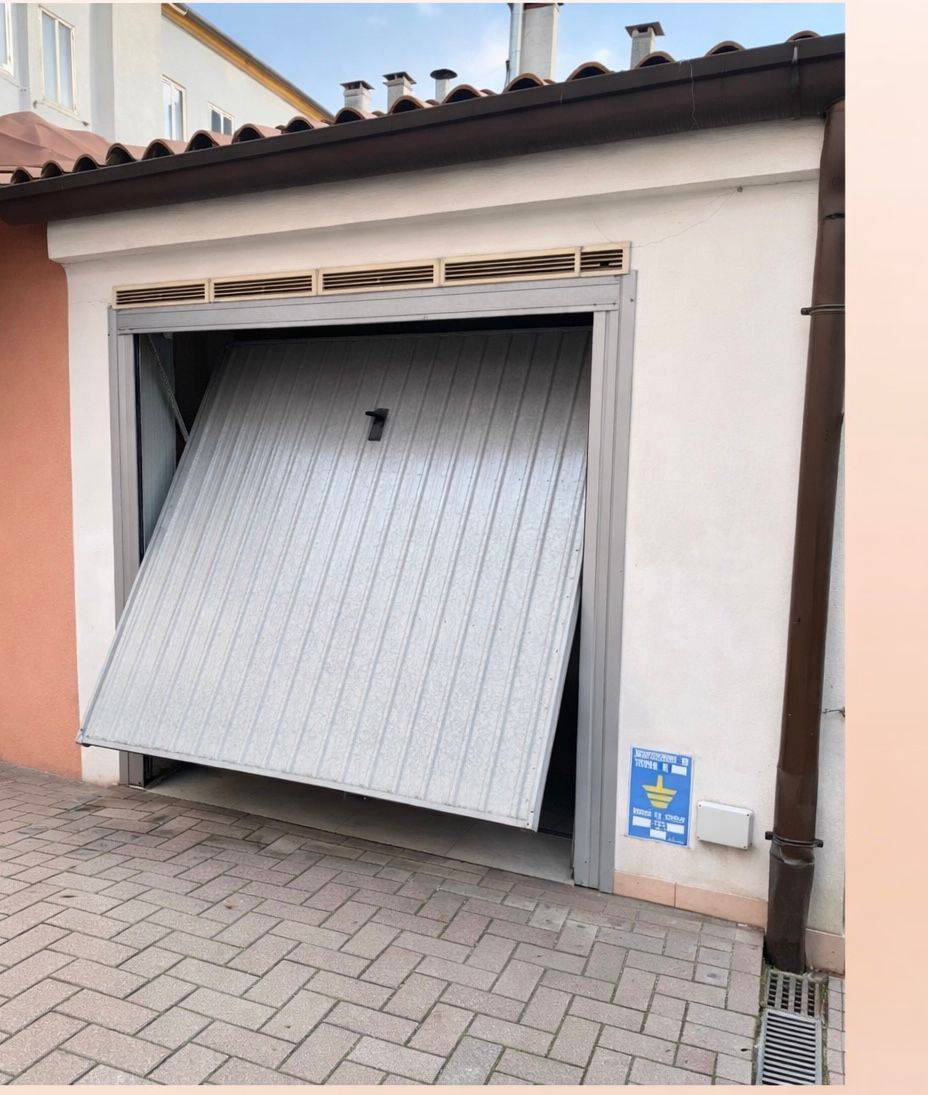 Box o garage in vendita a Venezia Mestre