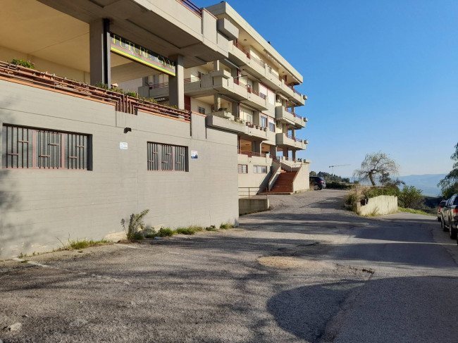 Garage/Box/Posto auto in affitto a Matera (MT)