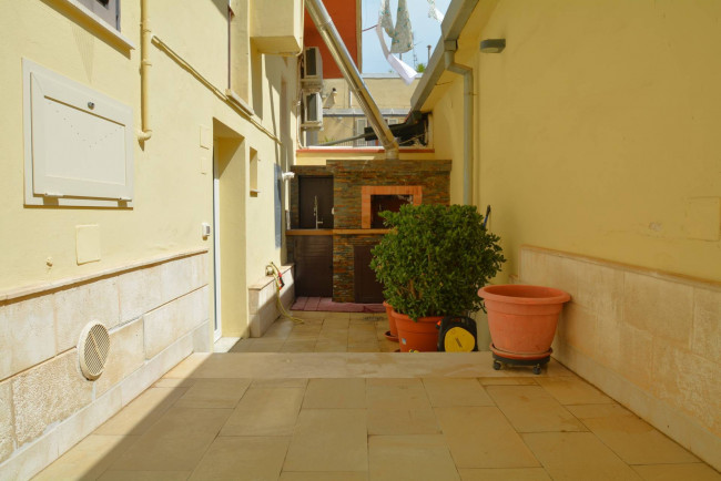 Magazzino in vendita a Matera