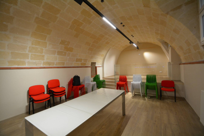 Magazzino in vendita a Matera