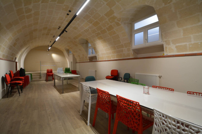 Magazzino in vendita a Matera