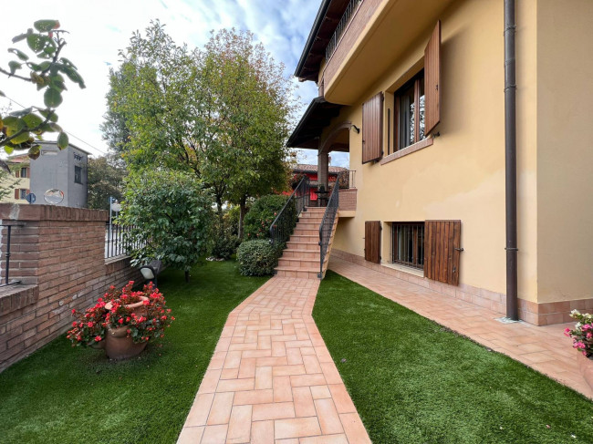 Villa in vendita a Castelfranco Emilia (MO)