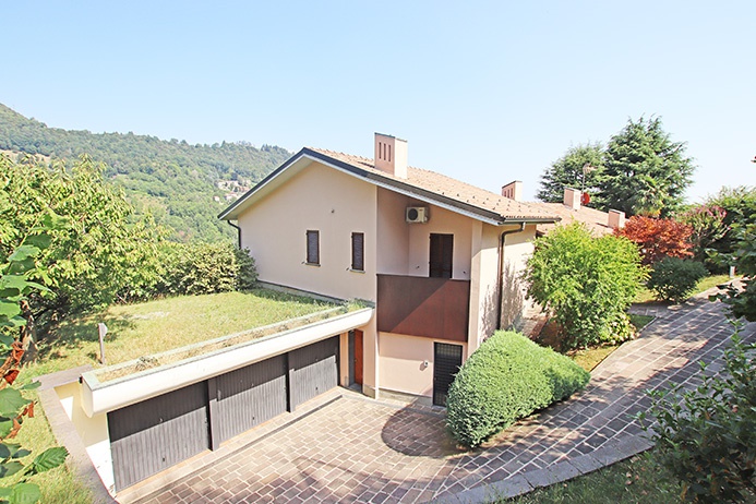 Villa in vendita Bergamo