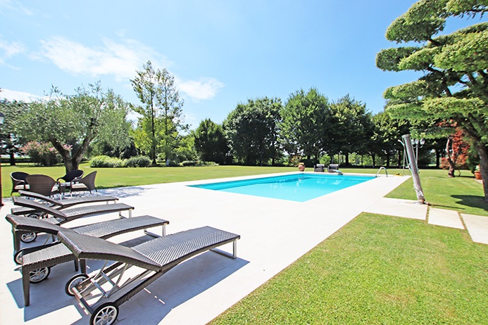 Villa in vendita a Dalmine (BG)
