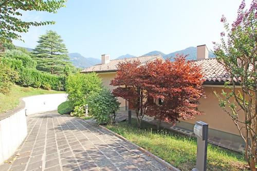 Villa in vendita a Nese, Alzano Lombardo (BG)