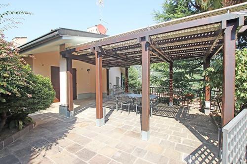 Villa in vendita a Nese, Alzano Lombardo (BG)