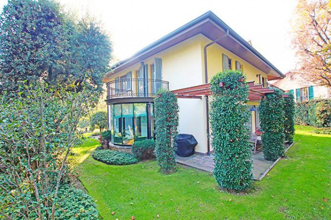 Villa in vendita a Brembate Di Sopra (BG)