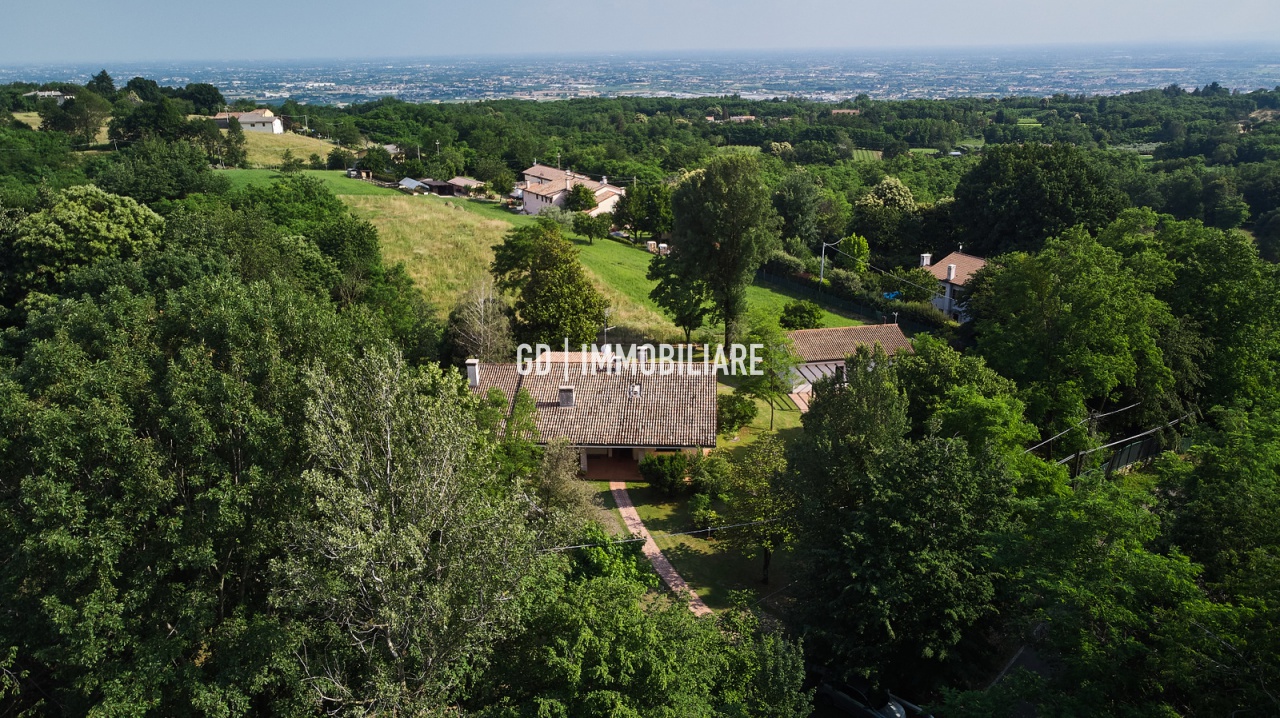 Villa in vendita a Montebelluna (TV)