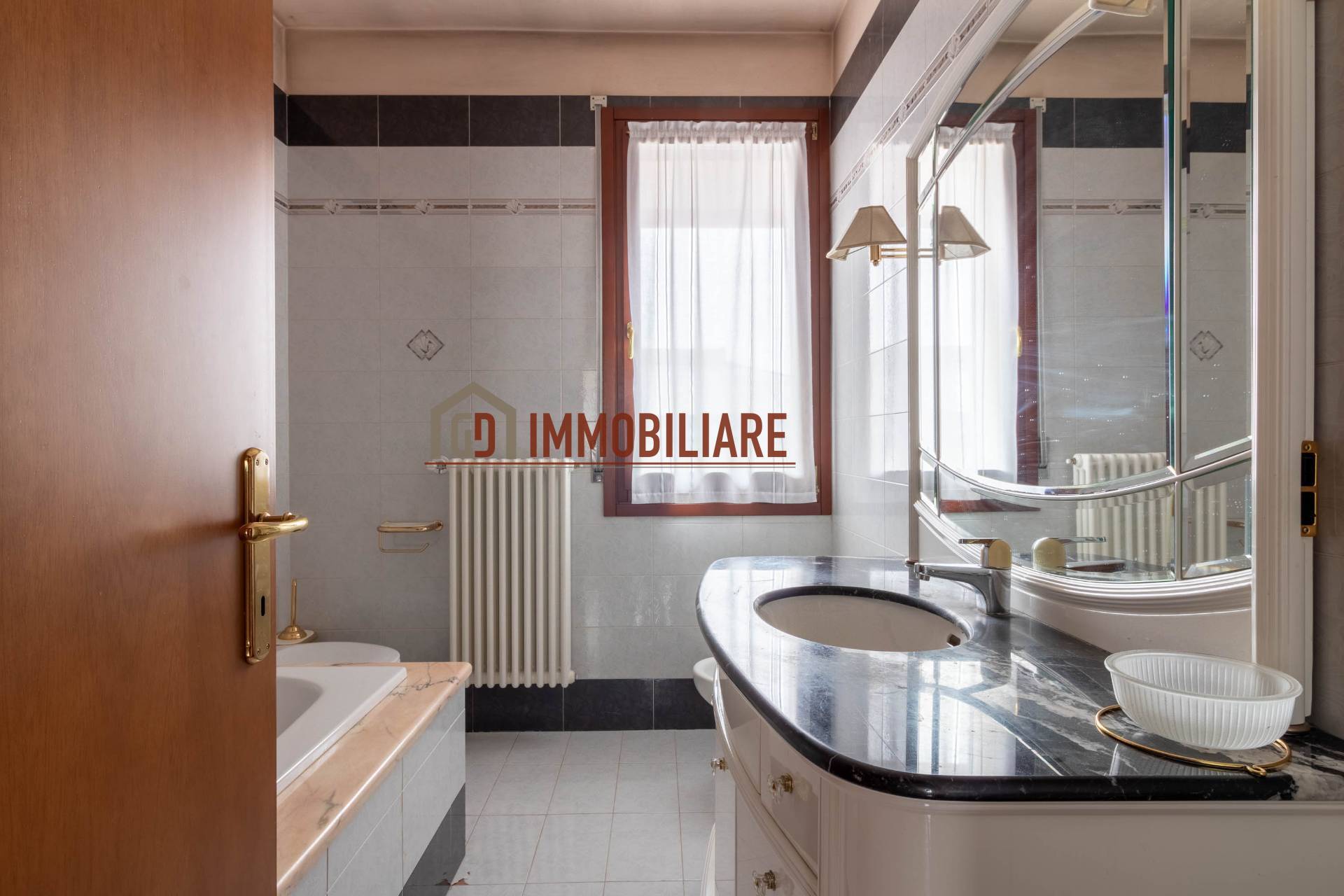 Casa semi-indipendente in vendita a Montebelluna (TV)