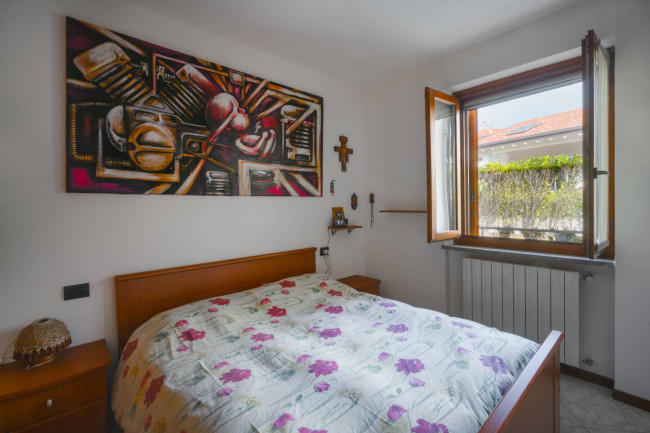 Appartamento in vendita a Solto Collina
