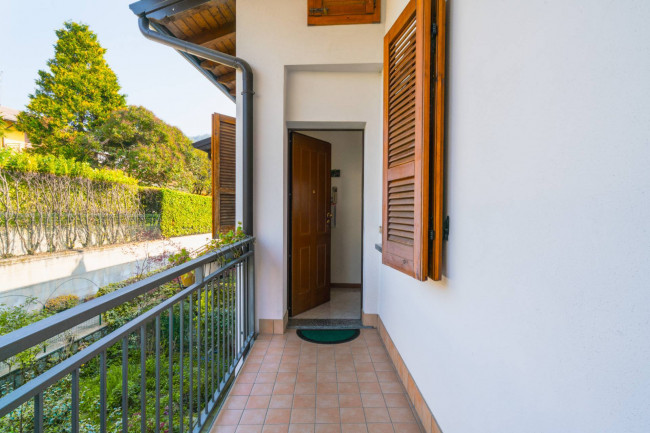 Appartamento in vendita a Solto Collina