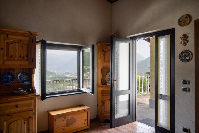 Villa in vendita a Sovere