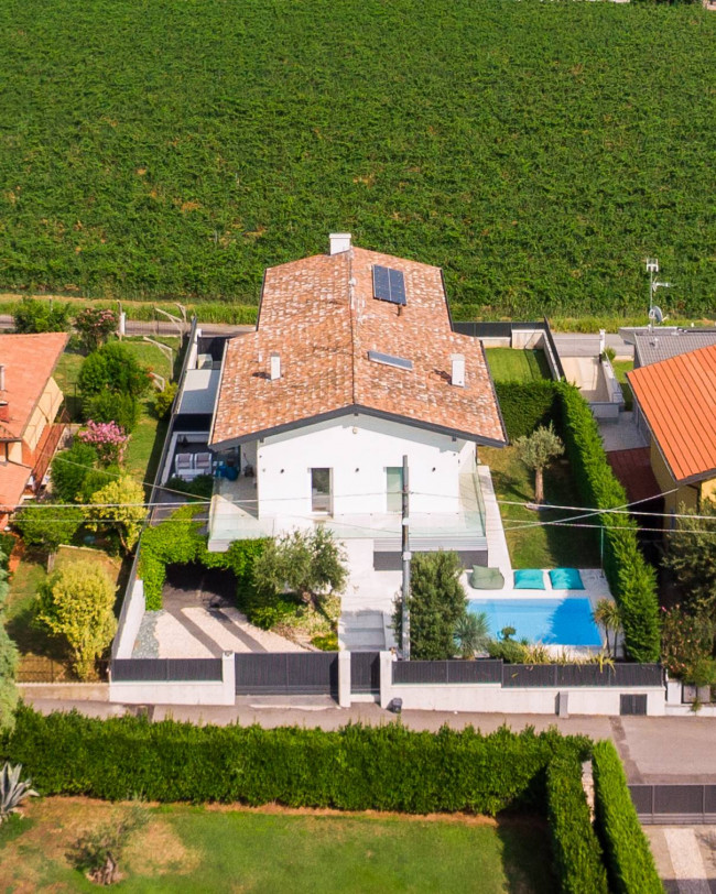 Villa in vendita a Cologne