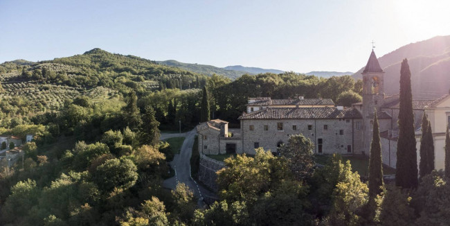 Albergo/Hotel in vendita a Sandetole, Dicomano (FI)