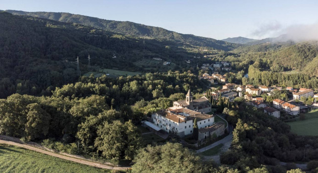 Albergo/Hotel in vendita a Sandetole, Dicomano (FI)