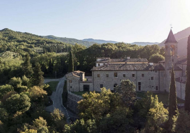 Albergo/Hotel in vendita a Sandetole, Dicomano (FI)