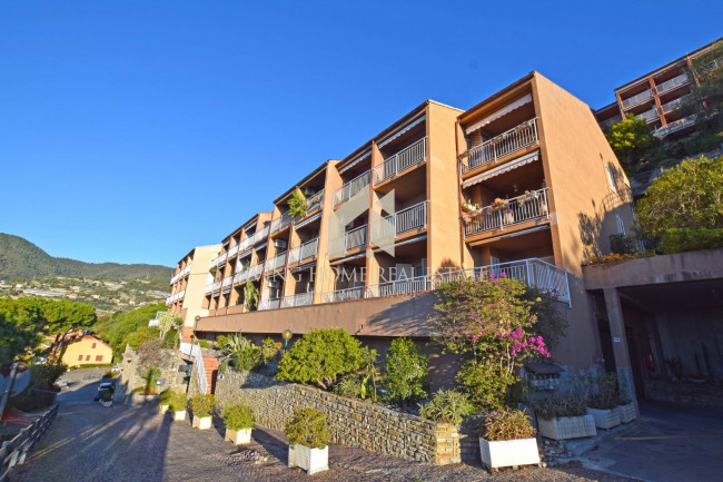 Appartamento in vendita a Ospedaletti