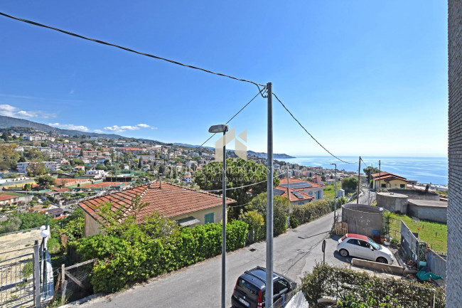  à vente à Sanremo