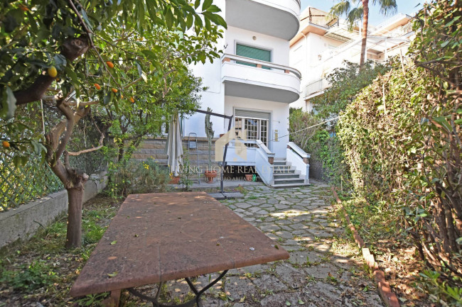  à vente à Sanremo