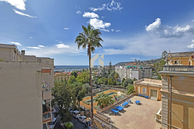  for sale in Sanremo