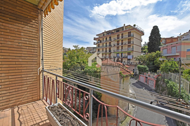  à vente à Sanremo